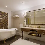 מלון Izmir Palas Hotel 4*