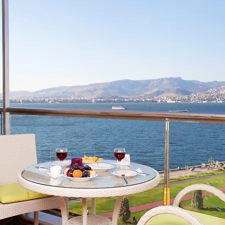 Отель Izmir Palas Hotel 4*