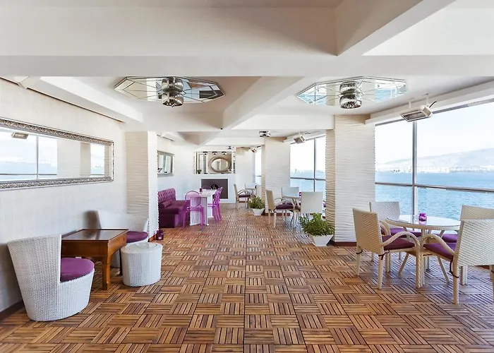 Otel Izmir Palas Hotel İzmir