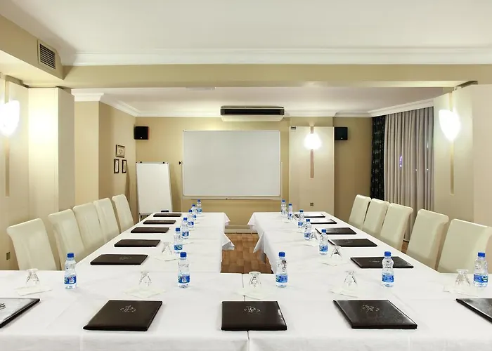 Izmir Palas Hotel Otel