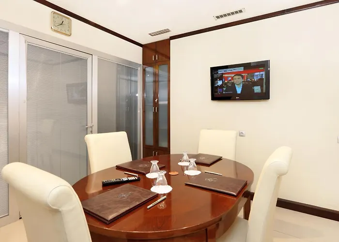 Izmir Palas Hotel Otel 4*