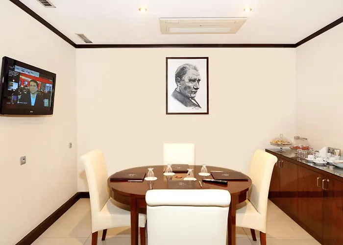 Hotel Izmir Palas Hotel 4*