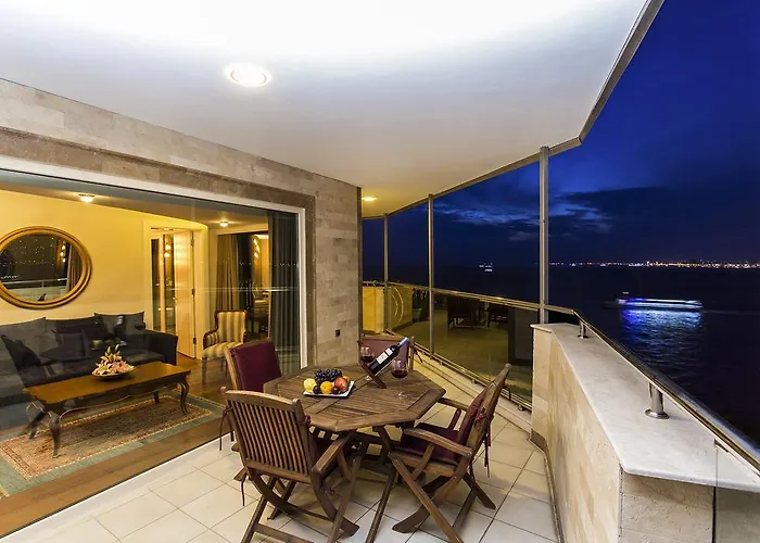 Izmir Palas Hotel 4*